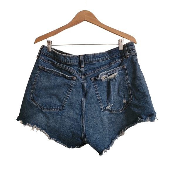 Abercrombie & Fitch Women's Curve Love High Rise Distressed Mom Jean Shorts 18 - Picture 2 of 3
